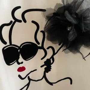 Elie Tahari White Crop Graphic Tee Short Sleeve